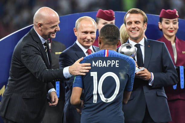 道路上迈出 道路上迈出