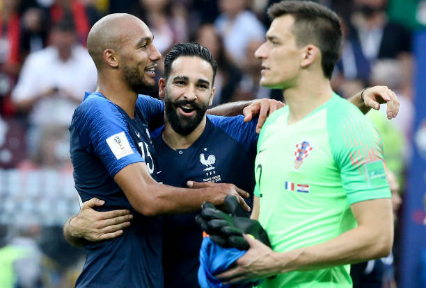 曾在球队中 曾在球队中