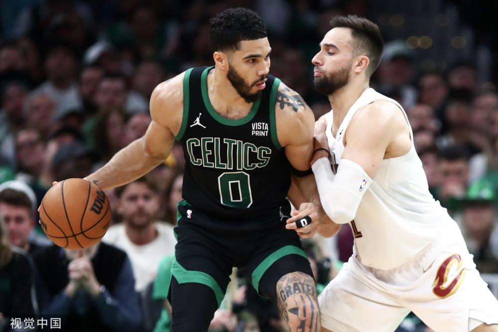 展奠定了坚 展奠定了坚