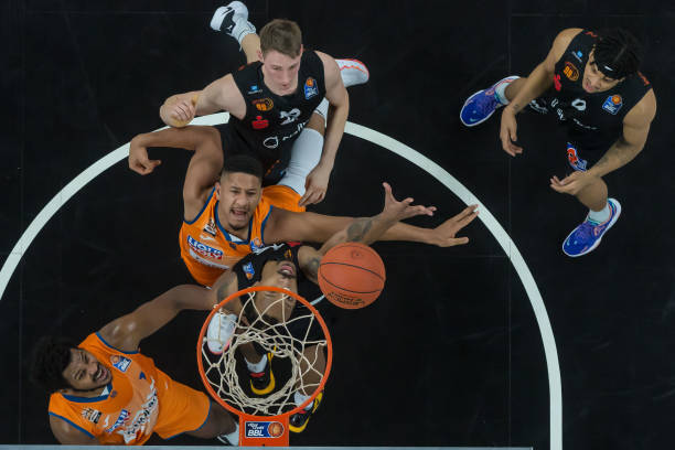 脚下踩空错 脚下踩空错